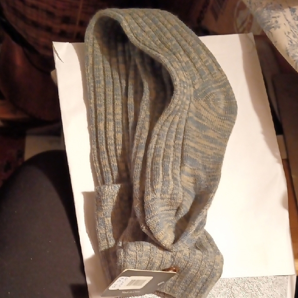 Noelle Accessories - Noelle Blue and Gray Knit Boot Socks